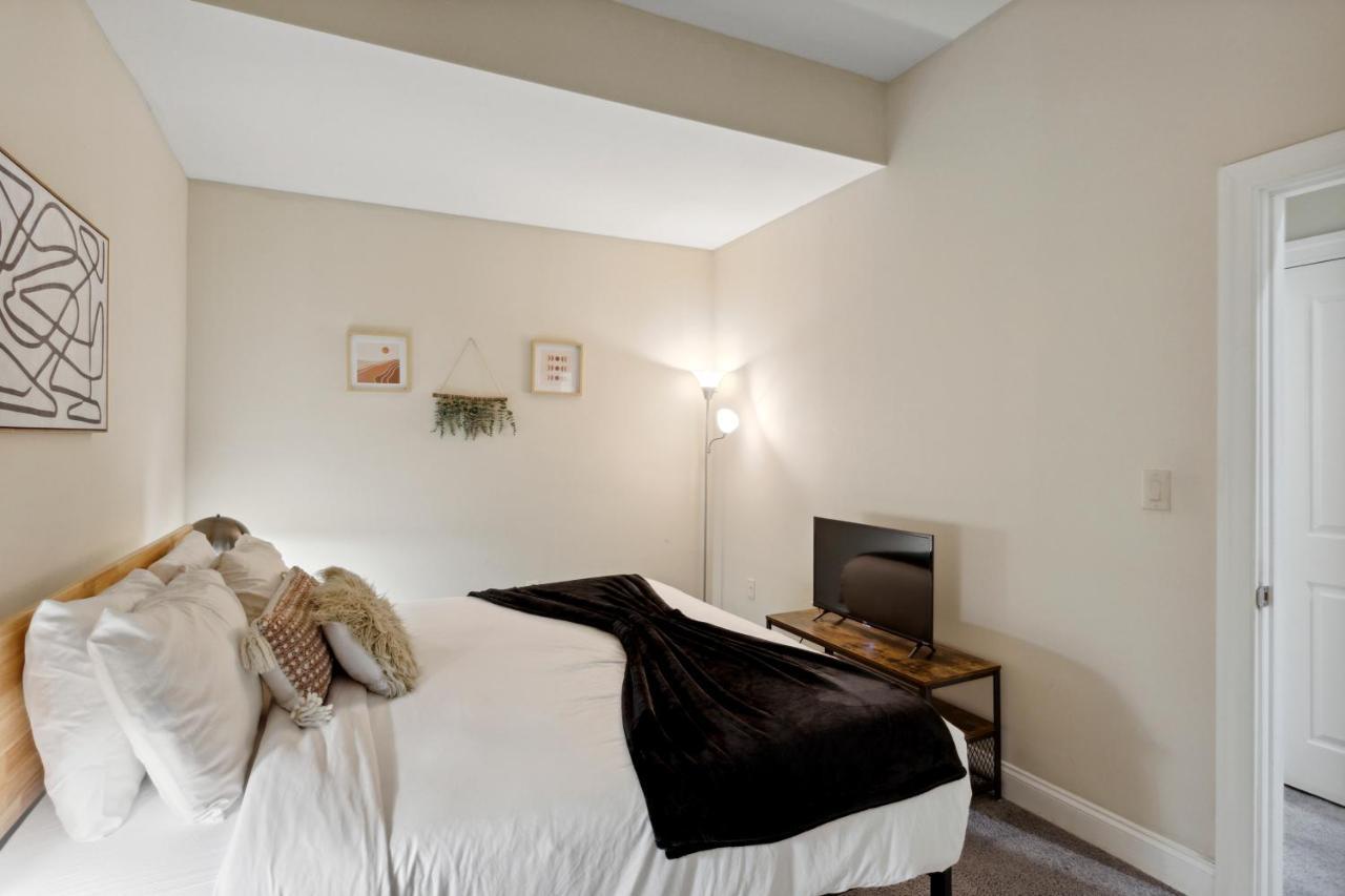 Sleeps 4! 2Br, Gym, Free Parking, Close To Major Attractions Filadelfia Esterno foto