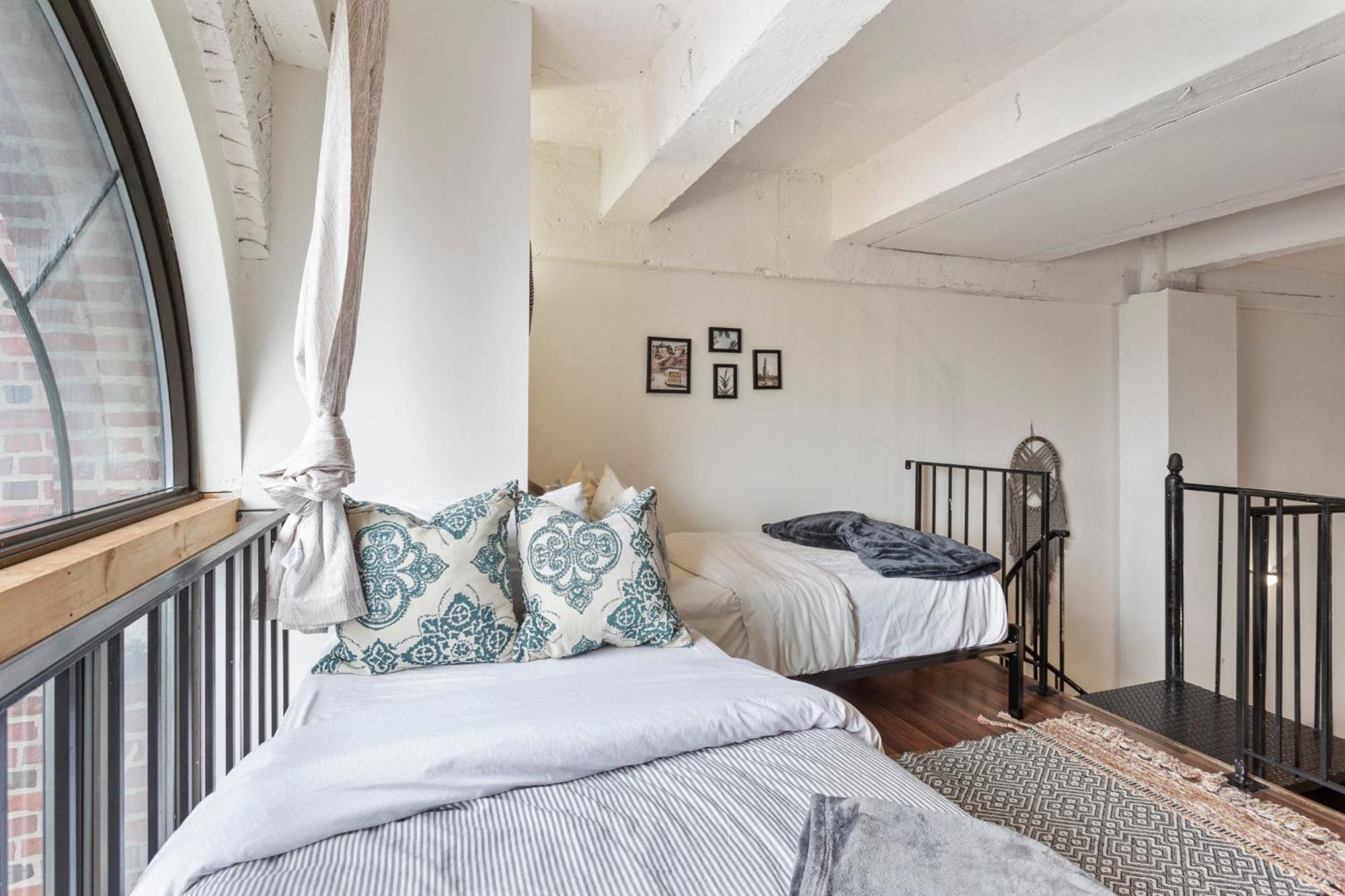 Sleeps 4! 2Br, Gym, Free Parking, Close To Major Attractions Filadelfia Esterno foto