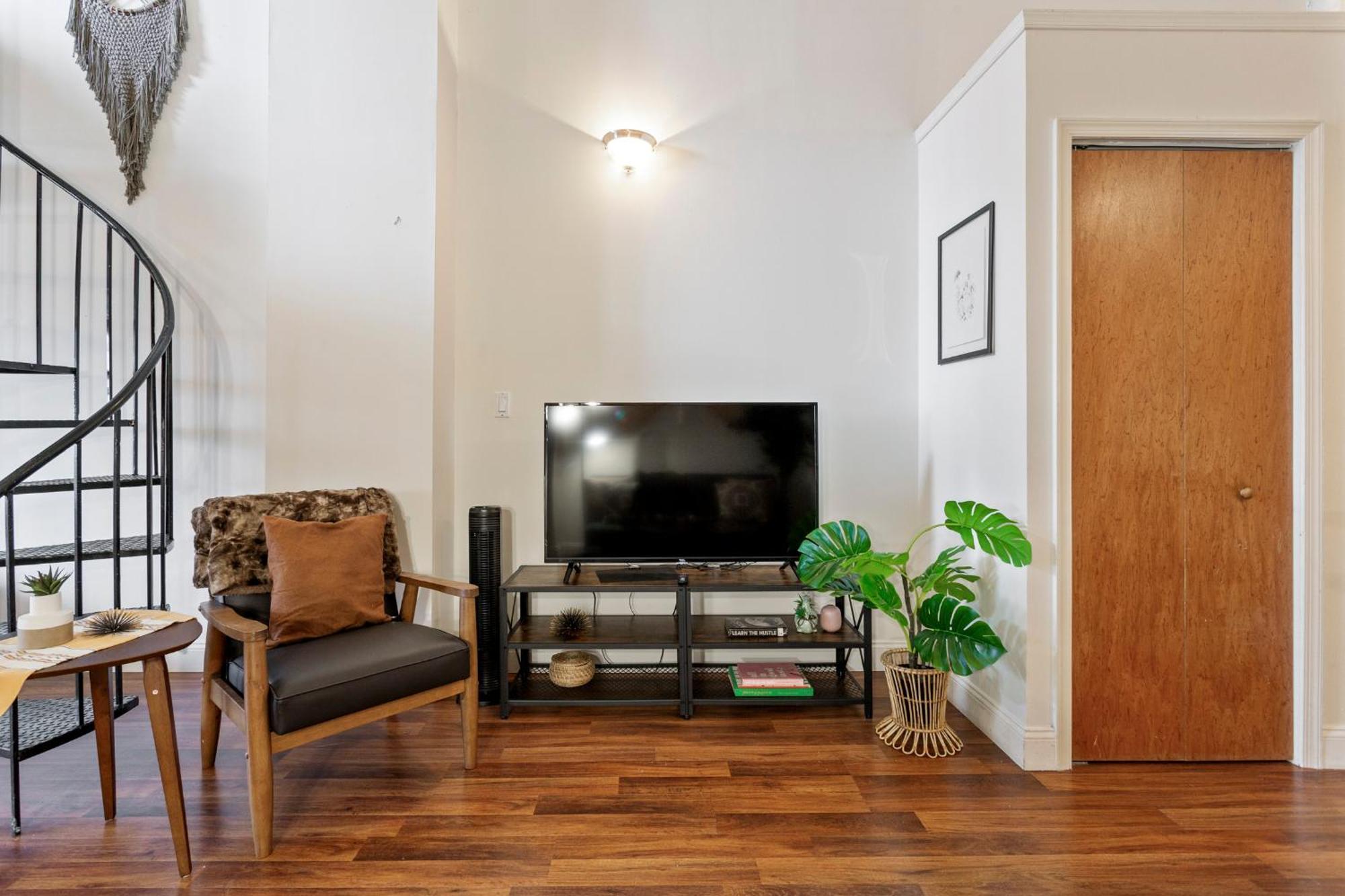 Sleeps 4! 2Br, Gym, Free Parking, Close To Major Attractions Filadelfia Esterno foto