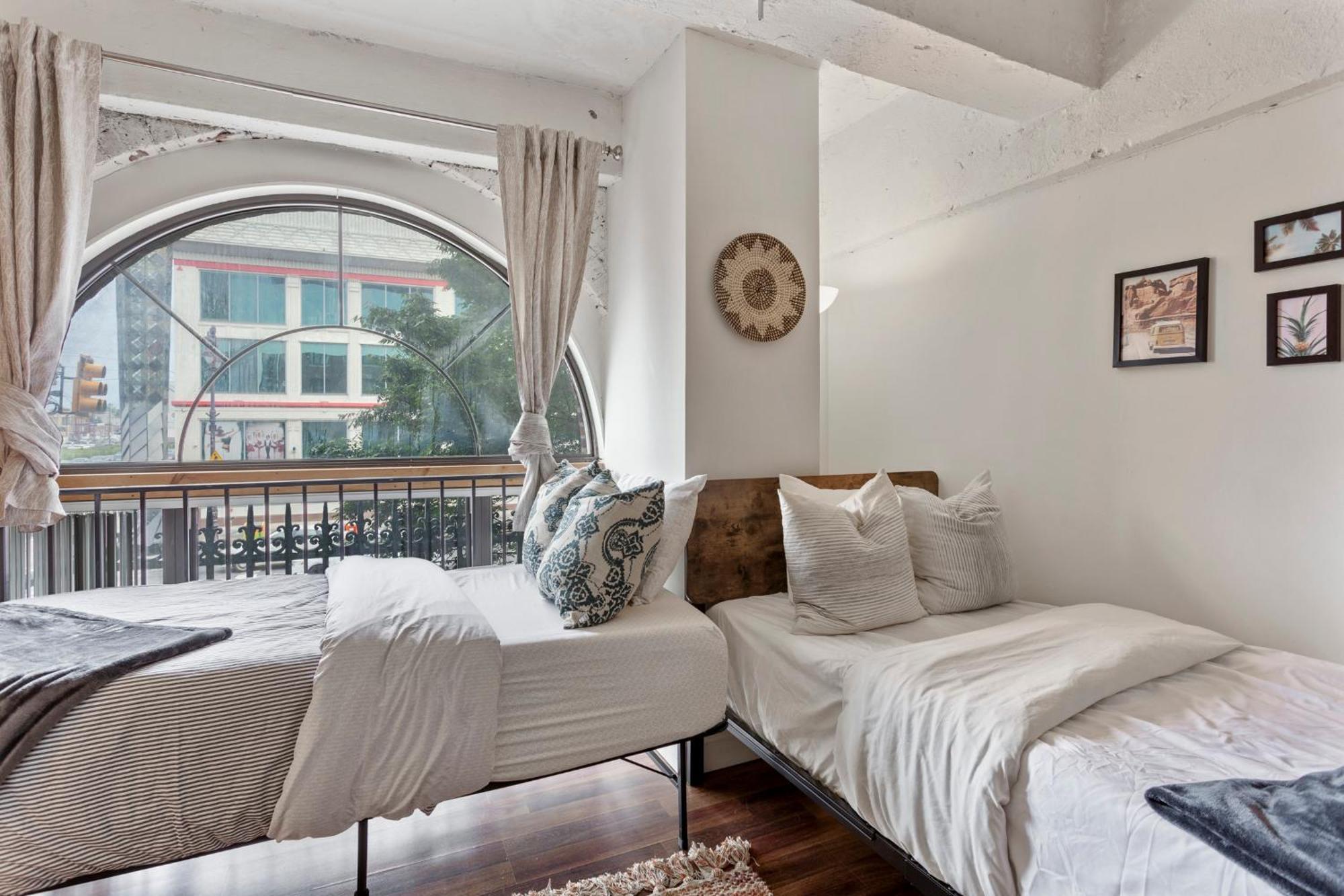 Sleeps 4! 2Br, Gym, Free Parking, Close To Major Attractions Filadelfia Esterno foto