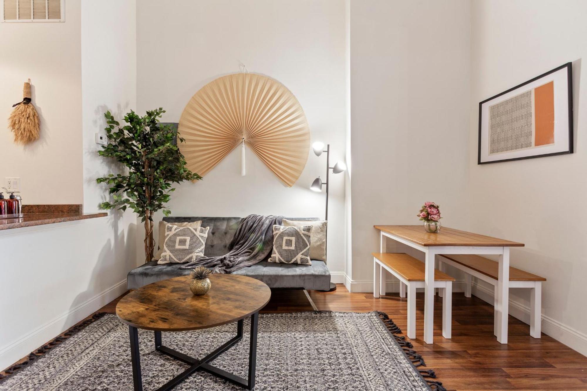 Sleeps 4! 2Br, Gym, Free Parking, Close To Major Attractions Filadelfia Esterno foto