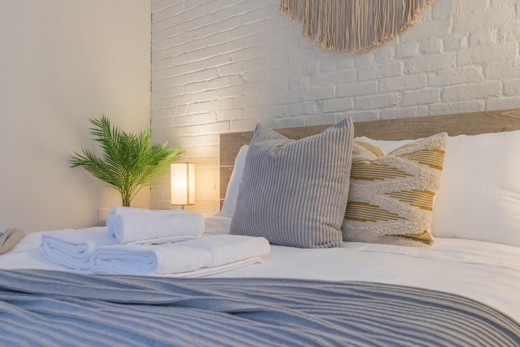 Sleeps 4! 2Br, Gym, Free Parking, Close To Major Attractions Filadelfia Esterno foto