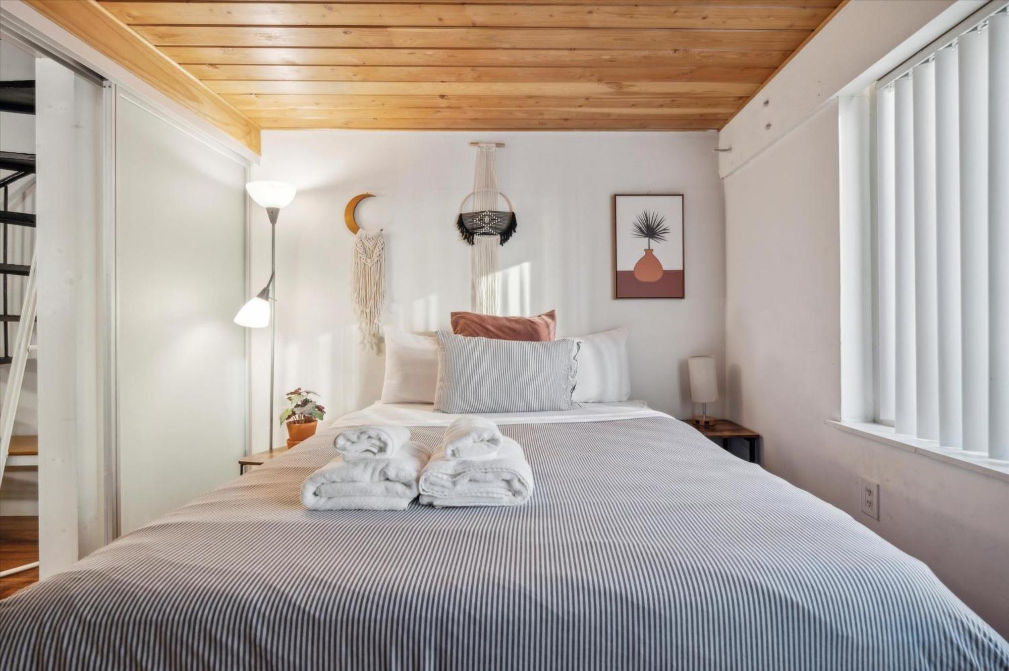 Sleeps 4! 2Br, Gym, Free Parking, Close To Major Attractions Filadelfia Esterno foto