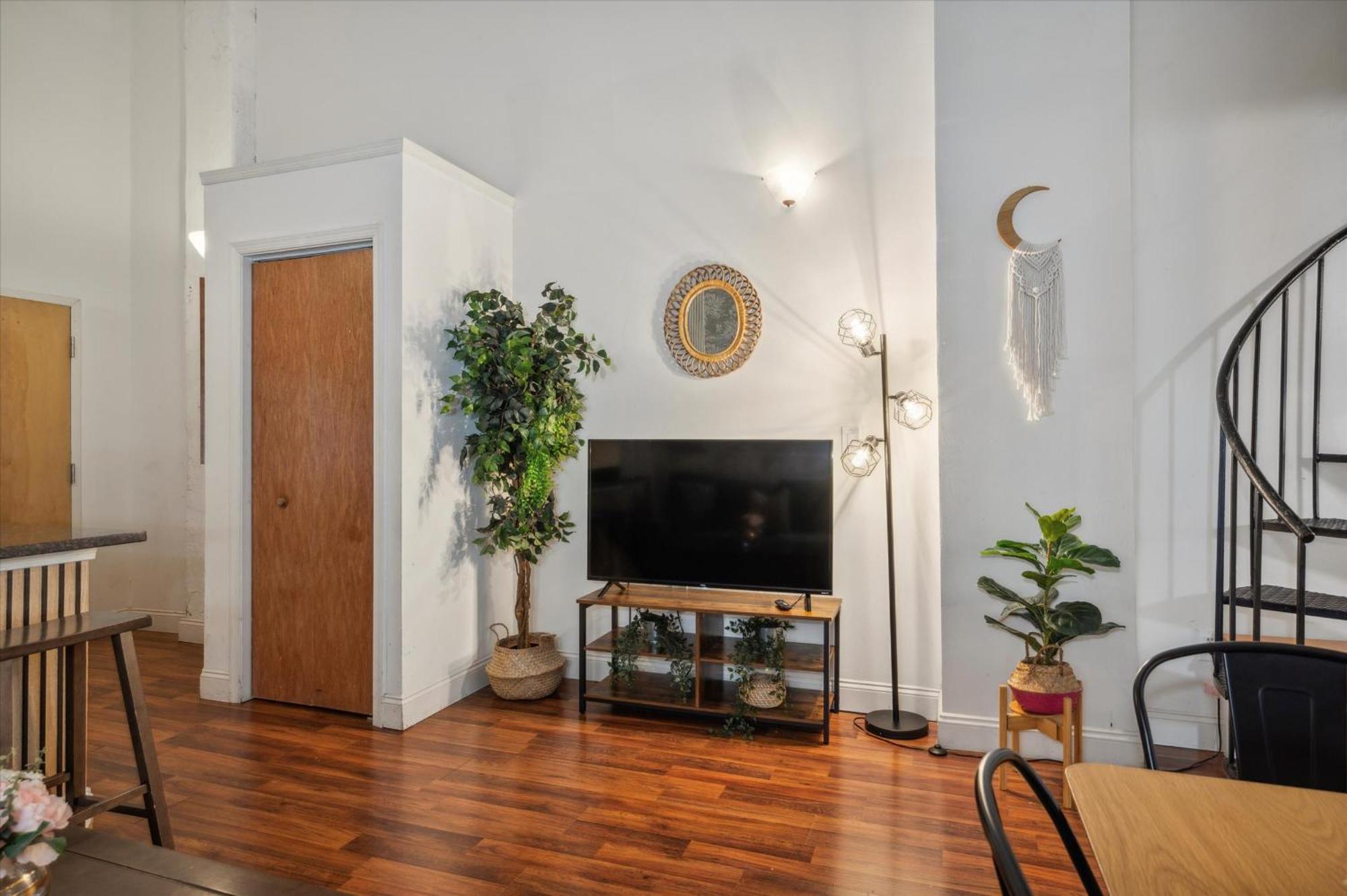 Sleeps 4! 2Br, Gym, Free Parking, Close To Major Attractions Filadelfia Esterno foto
