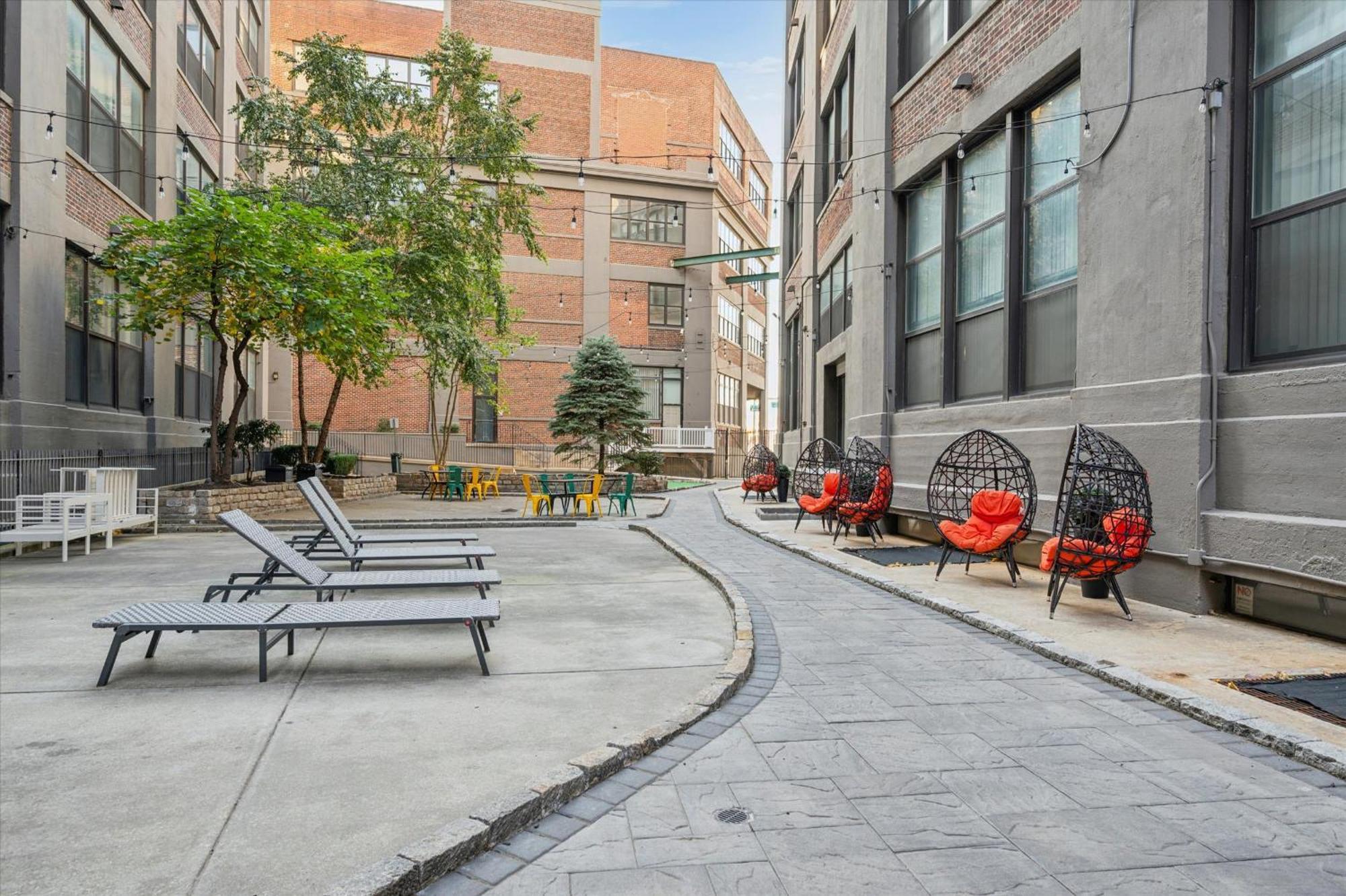 Sleeps 4! 2Br, Gym, Free Parking, Close To Major Attractions Filadelfia Esterno foto